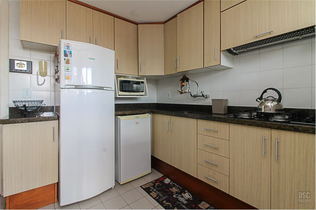 Imagem Imóvel com 3 Quartos à Venda, em Menino Deus - Porto Alegre Imagem Imóvel com 3 Quartos à Venda, em Menino Deus - Porto Alegre