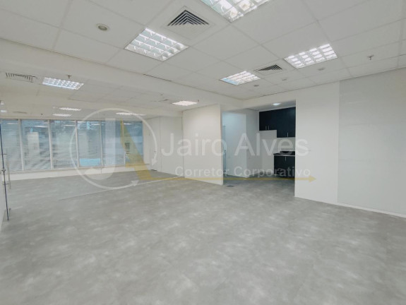 Imóvel para Alugar, 447 m² em Cidade Monções - São Paulo