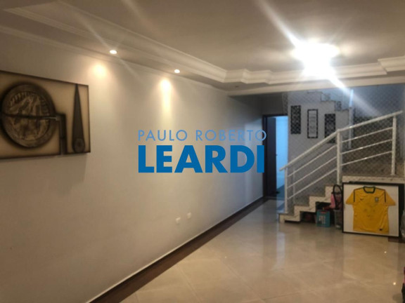 Sobrado com 3 Quartos para Alugar, 132 m² em Jardim - Santo André