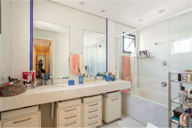 Imagem Apartamento com 4 Quartos à Venda, 235 m² em Aclimação - São Paulo