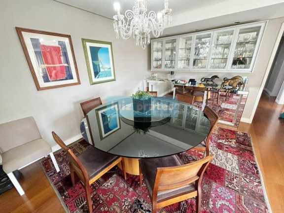 Imagem Apartamento com 3 Quartos à Venda, 123 m² em Moinhos De Vento - Porto Alegre