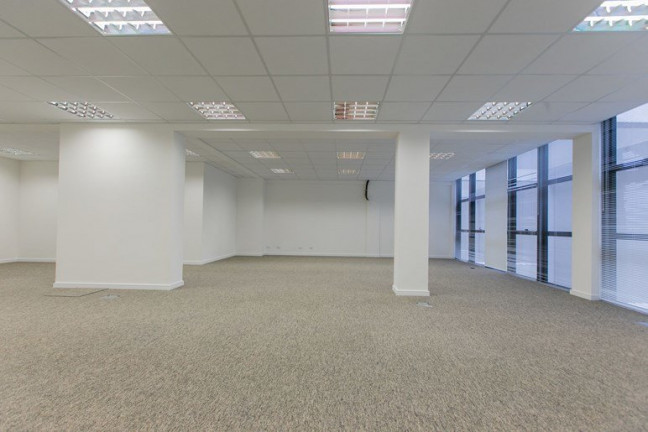 Imagem Sala Comercial à Venda, 80 m² em Centro - Curitiba Imagem Sala Comercial à Venda, 80 m² em Centro - Curitiba