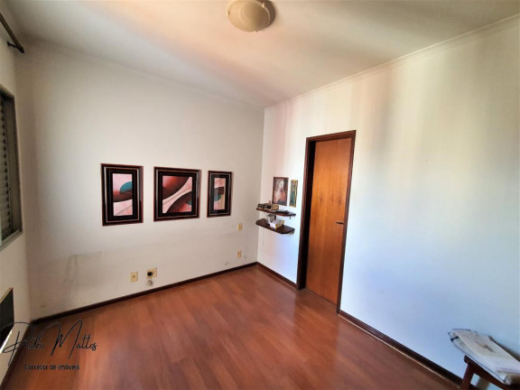 Imagem Imóvel com 3 Quartos à Venda, 110 m² em Centro - Piracicaba Imagem Imóvel com 3 Quartos à Venda, 110 m² em Centro - Piracicaba