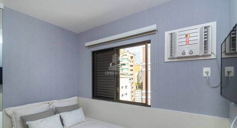 Imagem Apartamento com 3 Quartos à Venda, 110 m² em Centro - Balneário Camboriú