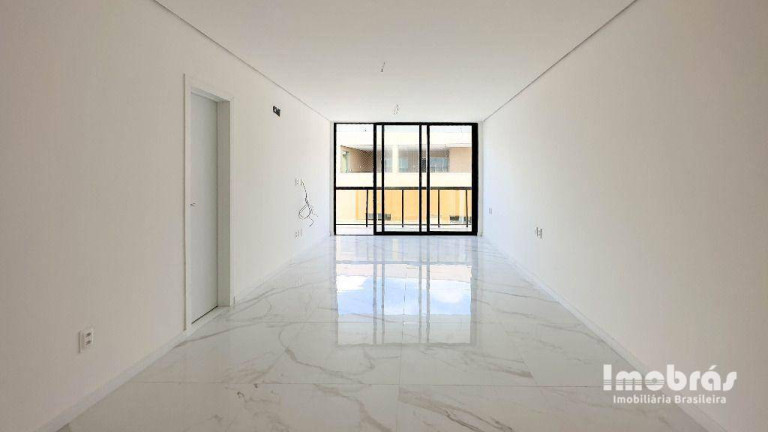 Imagem Casa com 5 Quartos à Venda, 705 m² em Condomínio Alphaville Fortaleza Residencial - Eusébio Imagem Casa com 5 Quartos à Venda, 705 m² em Condomínio Alphaville Fortaleza Residencial - Eusébio