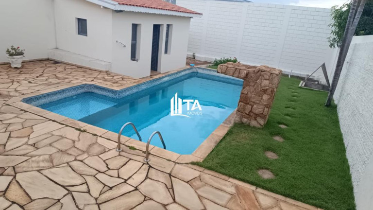 Imagem Casa com 2 Quartos à Venda, 118 m² em Jardim Do Lago - Campinas Imagem Casa com 2 Quartos à Venda, 118 m² em Jardim Do Lago - Campinas