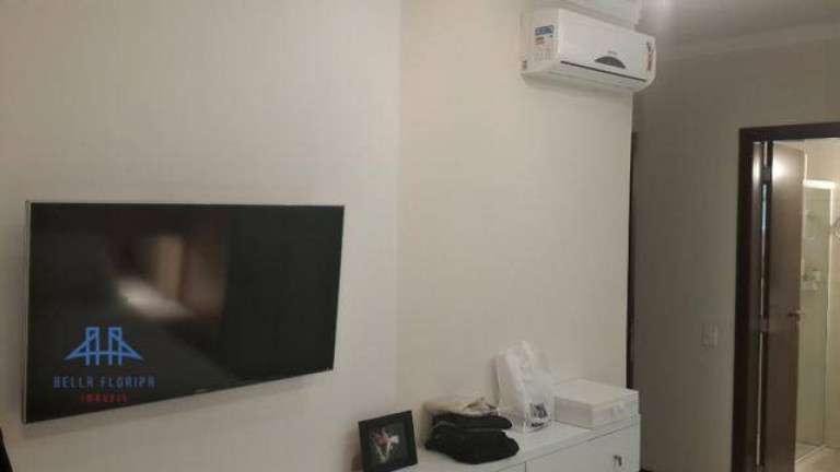 Imagem Cobertura com 3 Quartos à Venda, 320 m² em Lagoa Da Conceição - Florianópolis Imagem Cobertura com 3 Quartos à Venda, 320 m² em Lagoa Da Conceição - Florianópolis