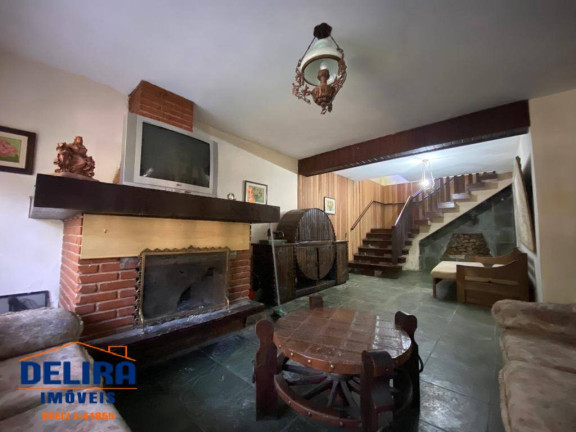 Imagem Chácara com 9 Quartos à Venda, 48 m² em Remédios - Mairiporã Imagem Chácara com 9 Quartos à Venda, 48 m² em Remédios - Mairiporã