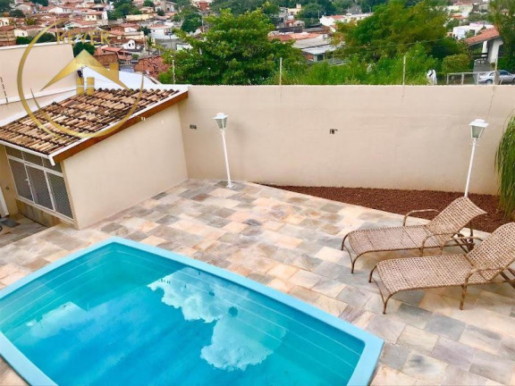 Casa com 3 Quartos à Venda, 233 m² em Parque São Quirino - Campinas