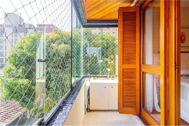 Imagem Imóvel com 2 Quartos à Venda,  em Menino Deus - Porto Alegre