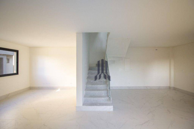 Imagem Sobrado com 4 Quartos à Venda, 130 m² em Portão - Curitiba