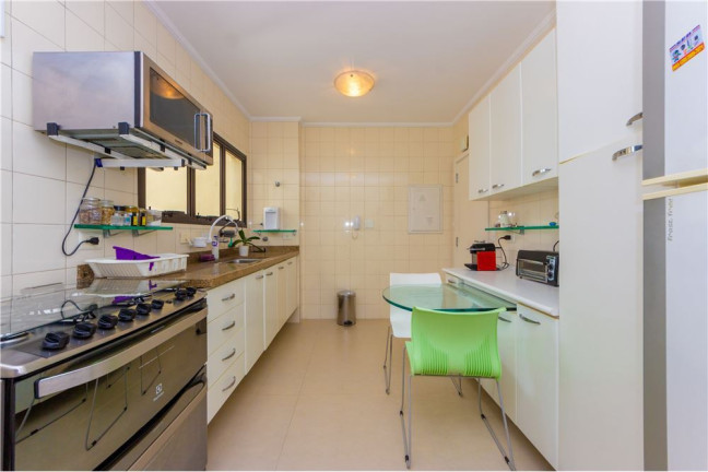 Imagem Imóvel com 3 Quartos à Venda, em Vila Nova Conceição - São Paulo Imagem Imóvel com 3 Quartos à Venda, em Vila Nova Conceição - São Paulo