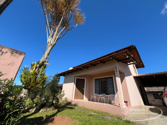 Imagem Casa com 4 Quartos à Venda, 219 m² em Floresta - Joinville