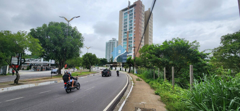 Imagem Terreno à Venda, 3 m² em Dom Pedro I - Manaus Imagem Terreno à Venda, 3 m² em Dom Pedro I - Manaus