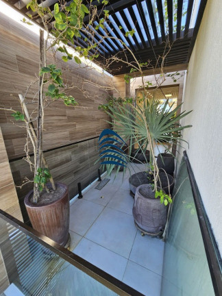 Imagem Casa com 4 Quartos à Venda, 292 m² em Centro - Lauro De Freitas