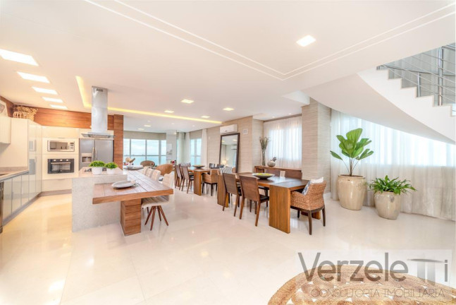 Imagem Apartamento com 6 Quartos à Venda, 740 m² em Centro - Balneário Camboriú Imagem Apartamento com 6 Quartos à Venda, 740 m² em Centro - Balneário Camboriú