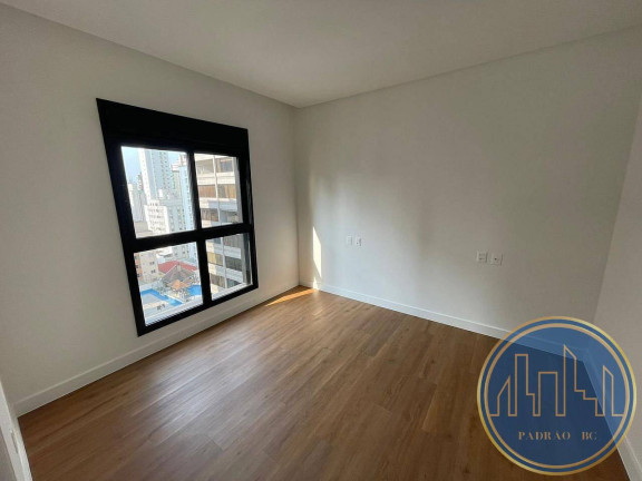 Imagem Apartamento com 4 Quartos à Venda, 149 m² em Centro - Balneário Camboriú Imagem Apartamento com 4 Quartos à Venda, 149 m² em Centro - Balneário Camboriú