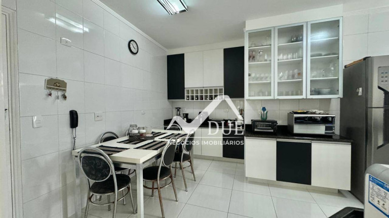 Imagem Apartamento com 3 Quartos à Venda, 135 m² em Embaré - Santos Imagem Apartamento com 3 Quartos à Venda, 135 m² em Embaré - Santos