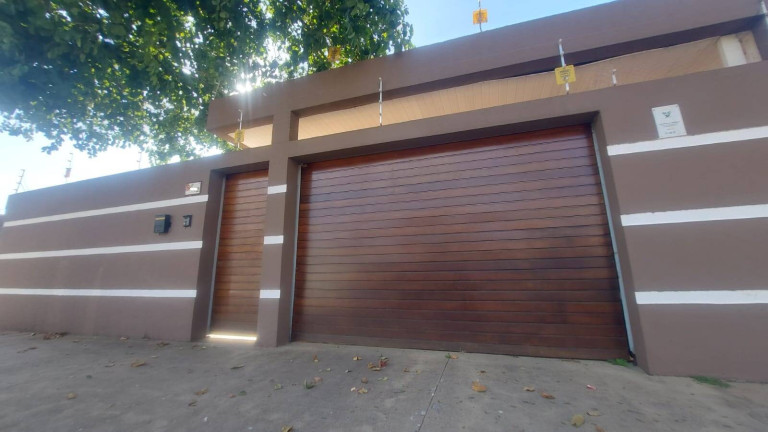 Imagem Casa com 4 Quartos à Venda, 240 m² em Jardim Satélite - São José Dos Campos