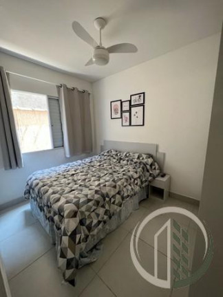 Imagem Apartamento com 2 Quartos à Venda, 55 m² em Centro - São Vicente