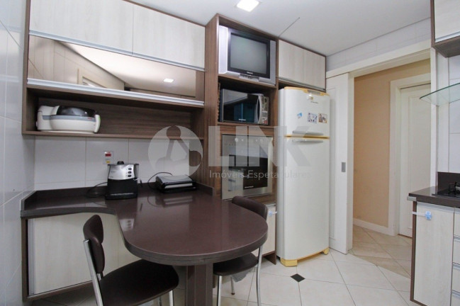 Imagem Apartamento com 3 Quartos à Venda, 137 m² em Jardim Lindóia - Porto Alegre Imagem Apartamento com 3 Quartos à Venda, 137 m² em Jardim Lindóia - Porto Alegre