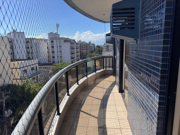 Imagem Apartamento com 3 Quartos à Venda, 120 m² em Algodoal - Cabo Frio