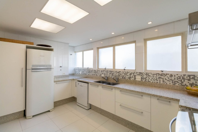 Imagem Apartamento com 4 Quartos à Venda ou Locação, em Jardins - São Paulo Imagem Apartamento com 4 Quartos à Venda ou Locação, em Jardins - São Paulo