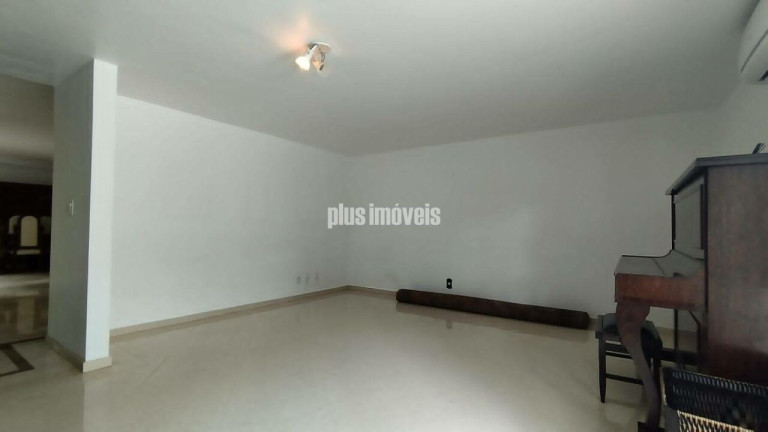Imagem Casa com 4 Quartos à Venda, 400 m² em Jardim Guedala - São Paulo