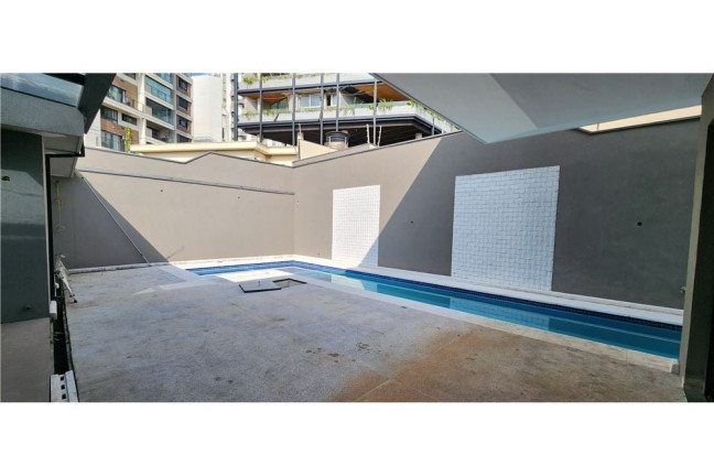 Imagem Casa com 5 Quartos à Venda, 495 m² em Alto De Pinheiros - São Paulo Imagem Casa com 5 Quartos à Venda, 495 m² em Alto De Pinheiros - São Paulo