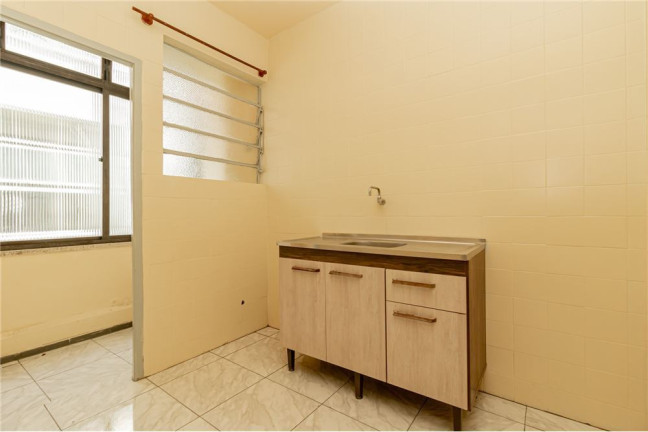 Imagem Imóvel com 2 Quartos à Venda, em Passo Da Areia - Porto Alegre Imagem Imóvel com 2 Quartos à Venda, em Passo Da Areia - Porto Alegre