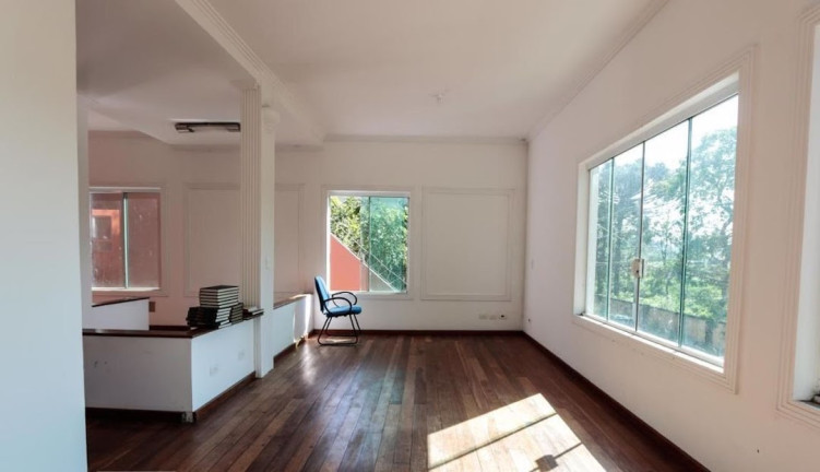 Casa com 4 Quartos à Venda, 240 m² em Fazenda Morumbi - São Paulo