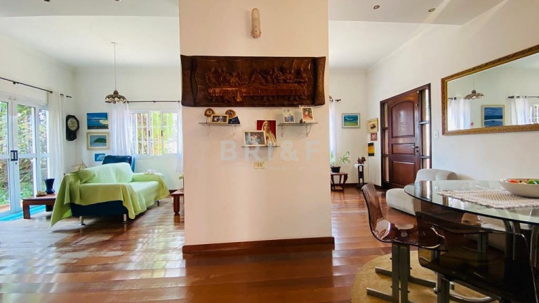 Sobrado com 4 Quartos à Venda, 248 m² em Vila Cordeiro - São Paulo