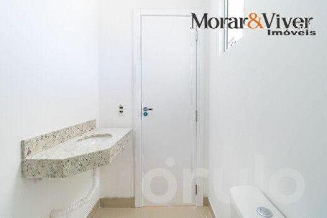 Imagem Sobrado com 3 Quartos à Venda, 102 m² em Uberaba - Curitiba