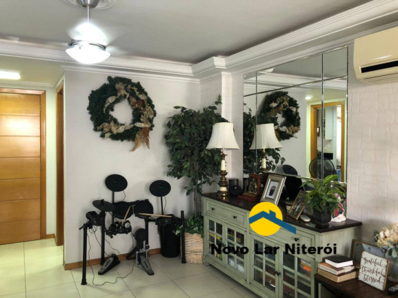 Imagem Apartamento com 4 Quartos à Venda, 150 m² em Icaraí - Niterói