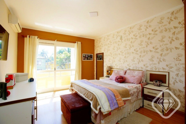Imagem Casa com 4 Quartos à Venda, 265 m² em Ipanema - Porto Alegre