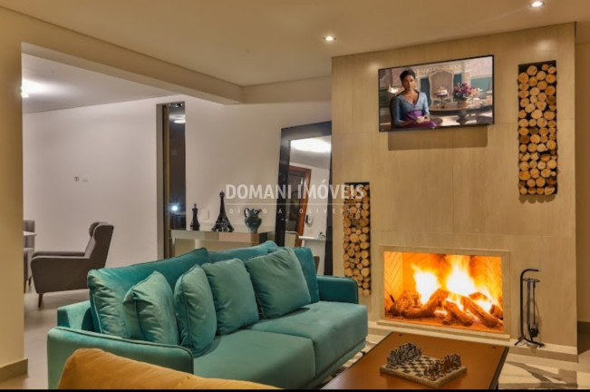 Imagem Imóvel com 10 Quartos à Venda, 520 m² em Região Do Atalaia - Campos Do Jordão Imagem Imóvel com 10 Quartos à Venda, 520 m² em Região Do Atalaia - Campos Do Jordão