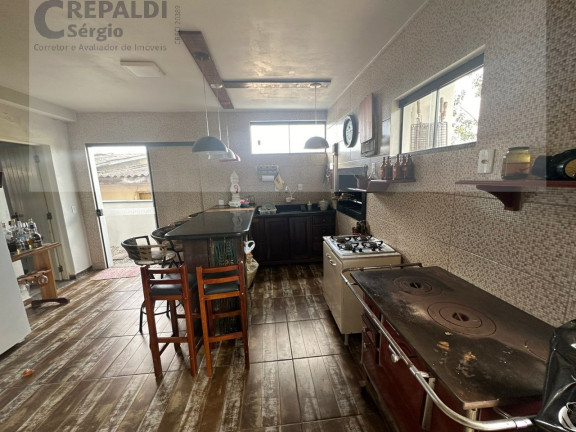Imagem Casa com 4 Quartos à Venda, em Mina Brasil - Criciúma Imagem Casa com 4 Quartos à Venda, em Mina Brasil - Criciúma