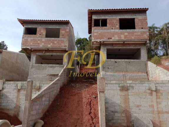 Imagem Casa com 3 Quartos à Venda, 250 m² em Mirante Da Mantiqueira - Mairiporã Imagem Casa com 3 Quartos à Venda, 250 m² em Mirante Da Mantiqueira - Mairiporã
