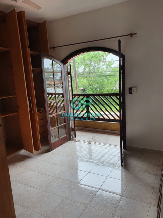 Sobrado com 3 Quartos à Venda, 158 m² em Vicente De Carvalho - Guarujá
