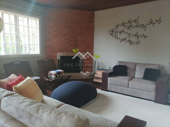 Imagem Casa com 4 Quartos à Venda, 250 m² em Alto Do Capivari - Campos Do Jordão Imagem Casa com 4 Quartos à Venda, 250 m² em Alto Do Capivari - Campos Do Jordão