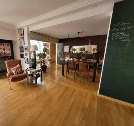 Imagem Imóvel com 3 Quartos à Venda, 125 m² em Moema - São Paulo