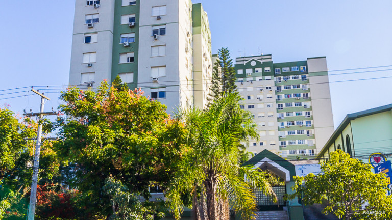 Imagem Apartamento com 2 Quartos à Venda, 60 m² em Cavalhada - Porto Alegre Imagem Apartamento com 2 Quartos à Venda, 60 m² em Cavalhada - Porto Alegre