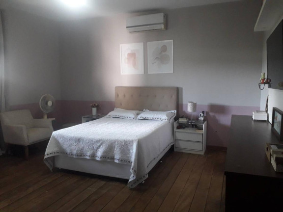 Imagem Casa com 4 Quartos à Venda, 367 m² em Itapuã - Salvador