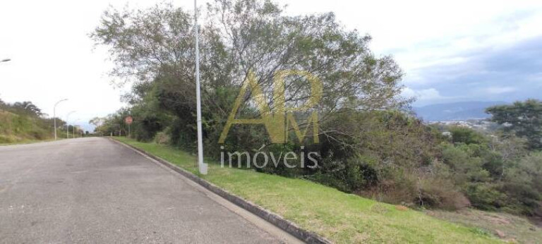 Terreno à Venda, 450 m² em Roçado - São José
