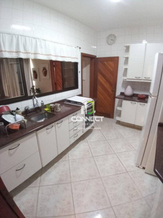 Imagem Casa com 5 Quartos para Alugar, 415 m² em Fazenda - Itajaí Imagem Casa com 5 Quartos para Alugar, 415 m² em Fazenda - Itajaí