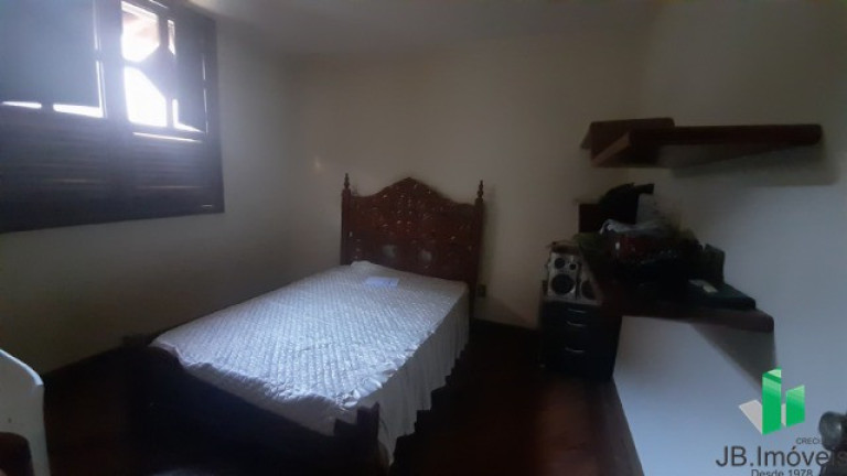 Imagem Casa com 5 Quartos à Venda, 320 m² em Ibituruna - Montes Claros Imagem Casa com 5 Quartos à Venda, 320 m² em Ibituruna - Montes Claros