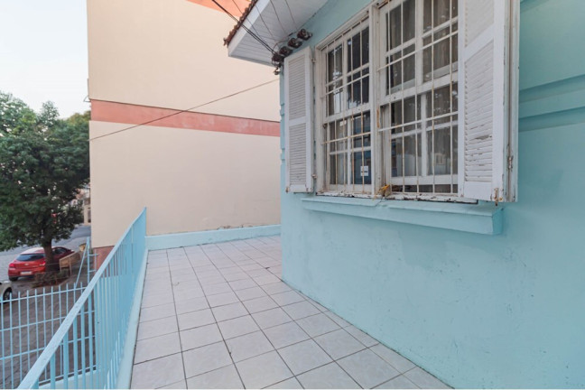 Imagem Casa com 6 Quartos à Venda, 290 m² em Santana - Porto Alegre