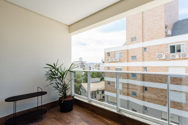 Imagem Apartamento com 6 Quartos à Venda, 333 m² Imagem Apartamento com 6 Quartos à Venda, 333 m²