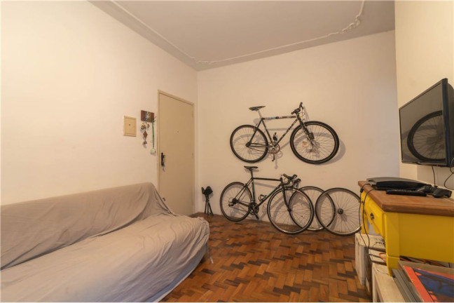 Imagem Imóvel com 1 Quarto à Venda, em Cidade Baixa - Porto Alegre Imagem Imóvel com 1 Quarto à Venda, em Cidade Baixa - Porto Alegre
