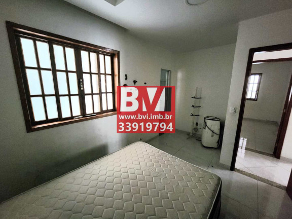 Imagem Casa com 2 Quartos à Venda, 480 m² em Irajá - Rio De Janeiro